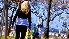 Karneval Dreier Sex Mit Witziger Story Und Geilen Teen 18+ Angelica