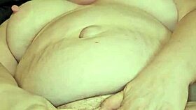 this wet pussy is getting foot fucked 😏