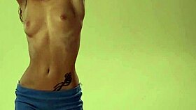 Alena spreading her legs to make you hard 😍