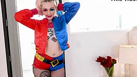 Arielle Aquinas blowing huge cock and swallowing 😋