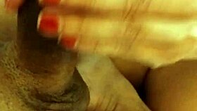 massagem no pau com detalhes especificos de relaxamento