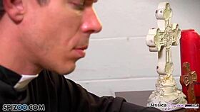 Jessica Jaymes and Nikki fuck each other with big boobs and booty 😍