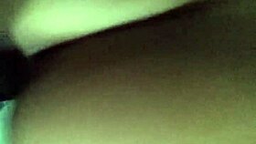 showing off a big ass in amateur video