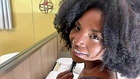 minha secretaria quis almoçar comigo mal sabia ela que ia ganhar pica preta de sobremesa completo no red sheer