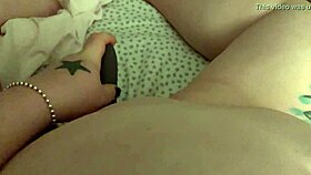 I, bbw wife, toy my pussy for huband.