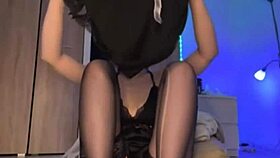 Play With Pink Pussy On The Webcam, Fingering Blonde Amateur To Orgasm