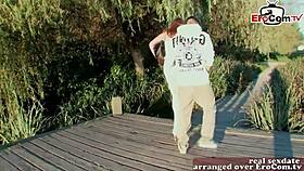 Nettes Britisches Teen 18+Ie Mit Kleinen Titten Versucht Ihren Ersten Porno