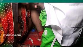 टीं 18+ पाकिस्तानी वाइफ की शेव्ड चूत को हिंदी में फक किया जाता है 😍