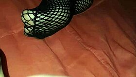 i'm an argentinian milf, i gemidose while giving a paja wrong