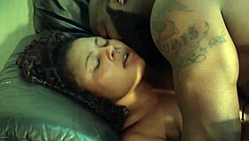 the costaud dude from the neighborhood tightens me hard with his muscles when he fucks me frankly as i like and i enjoy loudly in full on xvideos red