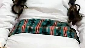 que rico culo tiene esta alumna despues de la escuela moja sus braguitas del orgasmo y graba todo en video