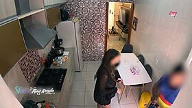 hot wife flashes delivery man after shower