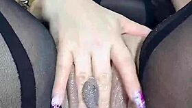 The sexy colombian milf masturbates her big ass and squirts