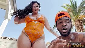 josie jaxxon gets her wet pussy fucked rough by rome major outdoors 😏