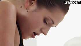 dominant girlfriend serina gomez wants her sweet pussy licked to orgasm - whiteboxxx