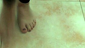 Sexy feet dancers perform enticing routines