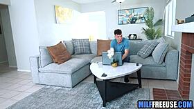 Milf CIA agent gets freeused by witness 😈