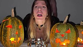 squirt on halloween night 😈