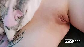 i casually finger my girlfriend's wet pussy at home