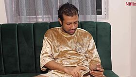 18-Year-Old Indian Girlfriend Screams In Deepthroat Orgasm