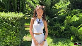 Russian girl agrees to group sex for money in blowbang 😏