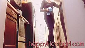 i watch this girl ignore me while cleaning the kitchen, giantess recording