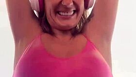 Meu Personal Belo Enquanto Meu Marido Treinava Ele Me Levou Pro Fundo Da Academia Pra Me Fuder Eu Chupei Ele Muito Rola Gostosa Desse Belo Personal