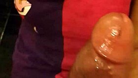 i'm seema suckin my boyfriends big cock