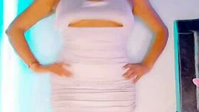 Check Out This Live Ass Shaking Dance