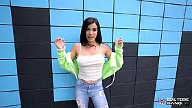 Can this real teen 18+ handle savannah sixx getting fucked in porn casting?