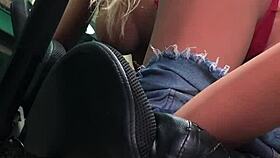 No Cusinho Da Loirinha Infio O Braso Todo Sex Toy!