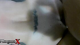 coroa pediu pizza e o entregador levou uma pica pra ela