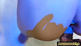 ninfeta completa 18 anos e o homem leva ela pra curtir uma hidromassagem no motel parte 2