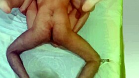 पहली बार इंडियन गर्लफ्रेंड को हाउस में एनल फकिंग