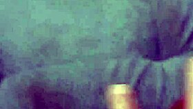 Pov bucetuda novinha tocando sua buceta grande e carnuda com shortinho da minnie geme gostoso enquanto se deda com muito tesão