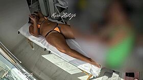 Usei Um Biquíni Todo Socado Na Bucetinha Para Fazer Uma Massagem Deliciosa