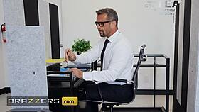 Brazzers - Coworkers Hailey Rose and London Laurent Give Their Hung Coworker a Cumshot He Will Remember