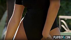 curvy latina milf has an amazing body and doesnt mind to show it