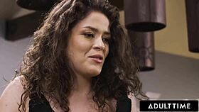 Desperate Victoria Voxxx Fucks Scrawny Roommate