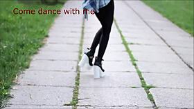 sexy girl dancing in street, come dance with aarina park 😘