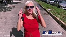 rubia tetona en el mercadona con victor bloom y euforia