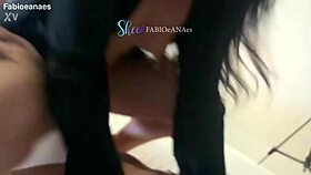 Hotwife cavalgando no jovem