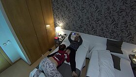 bts pamela sanchez con su nuevo juguete esta feliz y lo prueba con su marido jesus sanchez