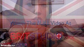 The british teen nurse gives deepthroat to patient! 😏💦