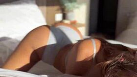 latina hotties say good morning in reverse cowgirl 😘