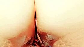 Mature woman fingers and plays with her pussy in the outdoor garden setting 🌳🍑