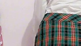 �las Morras De Bachillerato Tambi�n Saben Masturbarse Y Tener Orgasmos Inocente Alumna Culona Con El Uniforme Cada Vez Les Gusta La Verga A Mas Temprana Edad Casero