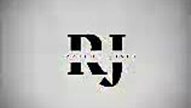 Latina amateurs enjoy oral sex in the park