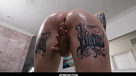 Does Cubbi seduce in wet lingerie?