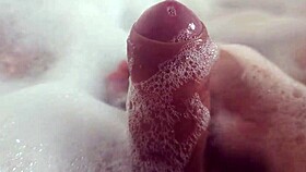 I Masturbate in Bubble Bath